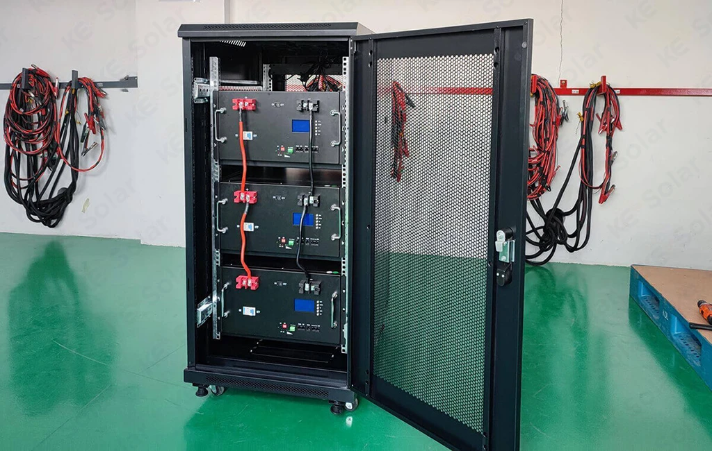 باتری رک مونت در استفاده صنعتی