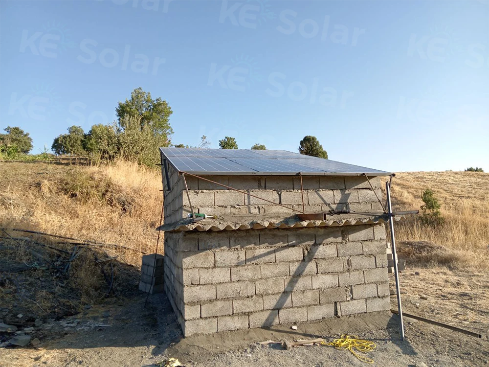 سیستم پنل خورشیدی در روستای دارینه 1401